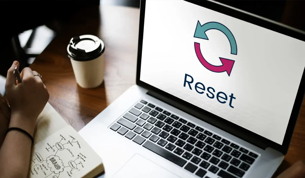 چرا کامپیوتر ناگهان ریست می‌شود؟