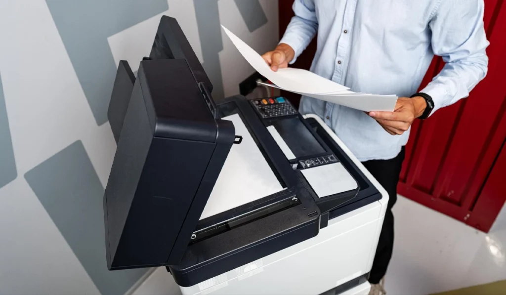 ۳ راهکار مؤثر برای جلوگیری از گیر کردن کاغذ در دستگاه کپی