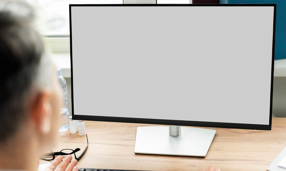 5 اشتباه رایج که باعث خرابی مانیتور شما میشود!
