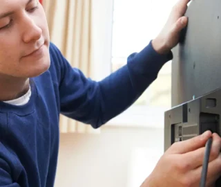 تعمیر تلویزیون در محل مشتری