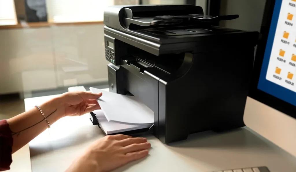 پرینتر صدا میدهد ولی چاپ نمیکند؟ بررسی دلایل مکانیکی و نرمافزاری